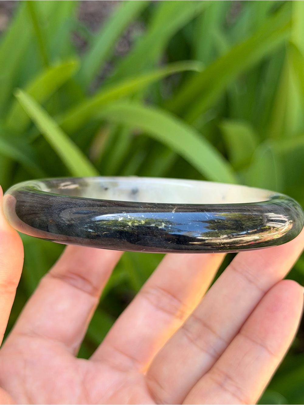 62.5mm black and white xiuyu jade bangle with pyrite 1821